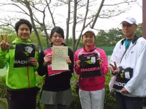 ２０１２第１回あづま総合運動公園チーム対抗テニス大会ミックスの部優勝チーム