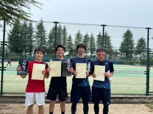 第４２回秋田杯テニスの日記念ダブルステニス選手権大会男子ダブルス１位２位